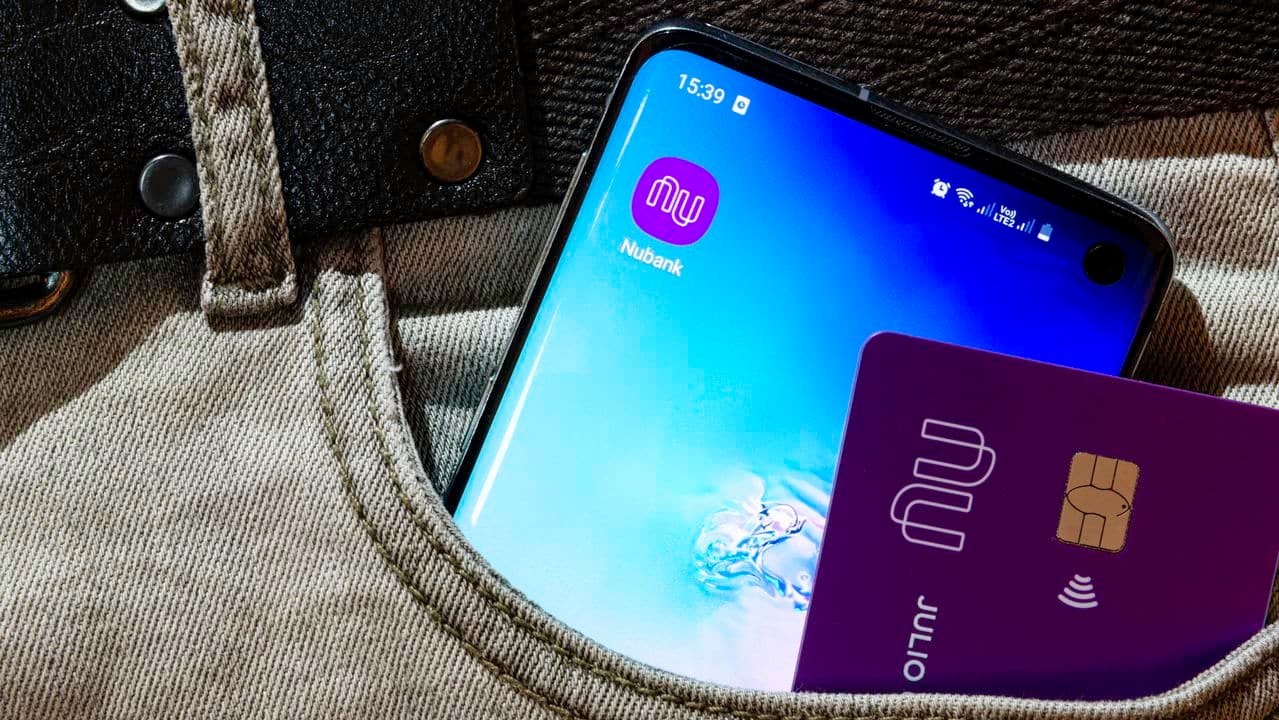 todos-os-brasileiros-com-contas-abertas-no-banco-pan,-nubank-e-itau-devem-ler-este-aviso-09/12-hoje